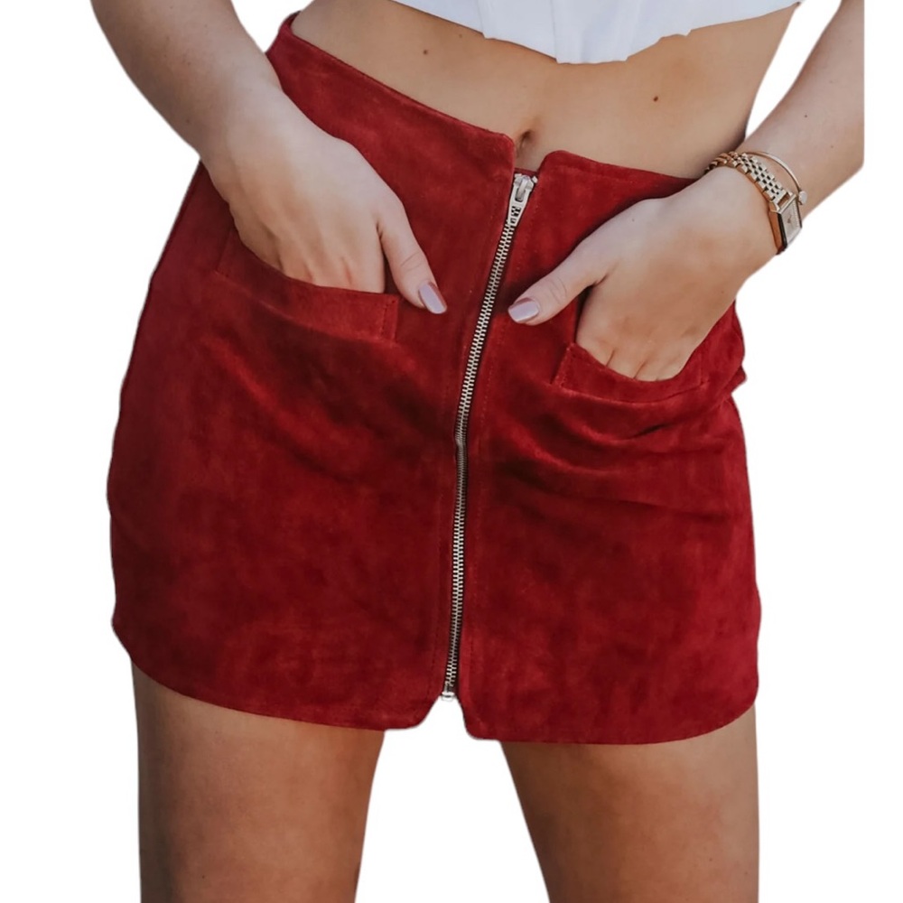 BLANK NYC- Fire Away Maroon Zip Front 100% Leather Skirt Size 6 Waist 28!!!